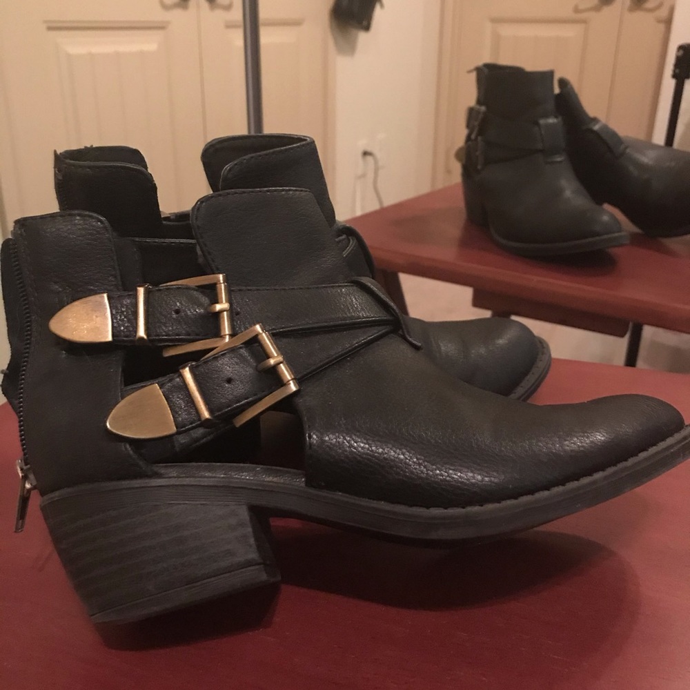 🤍🤍FINAL SALE DAY🤍🤍 (garage sale this weekend)